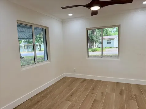 301 S Seminole Avenue Minneola FL 34715