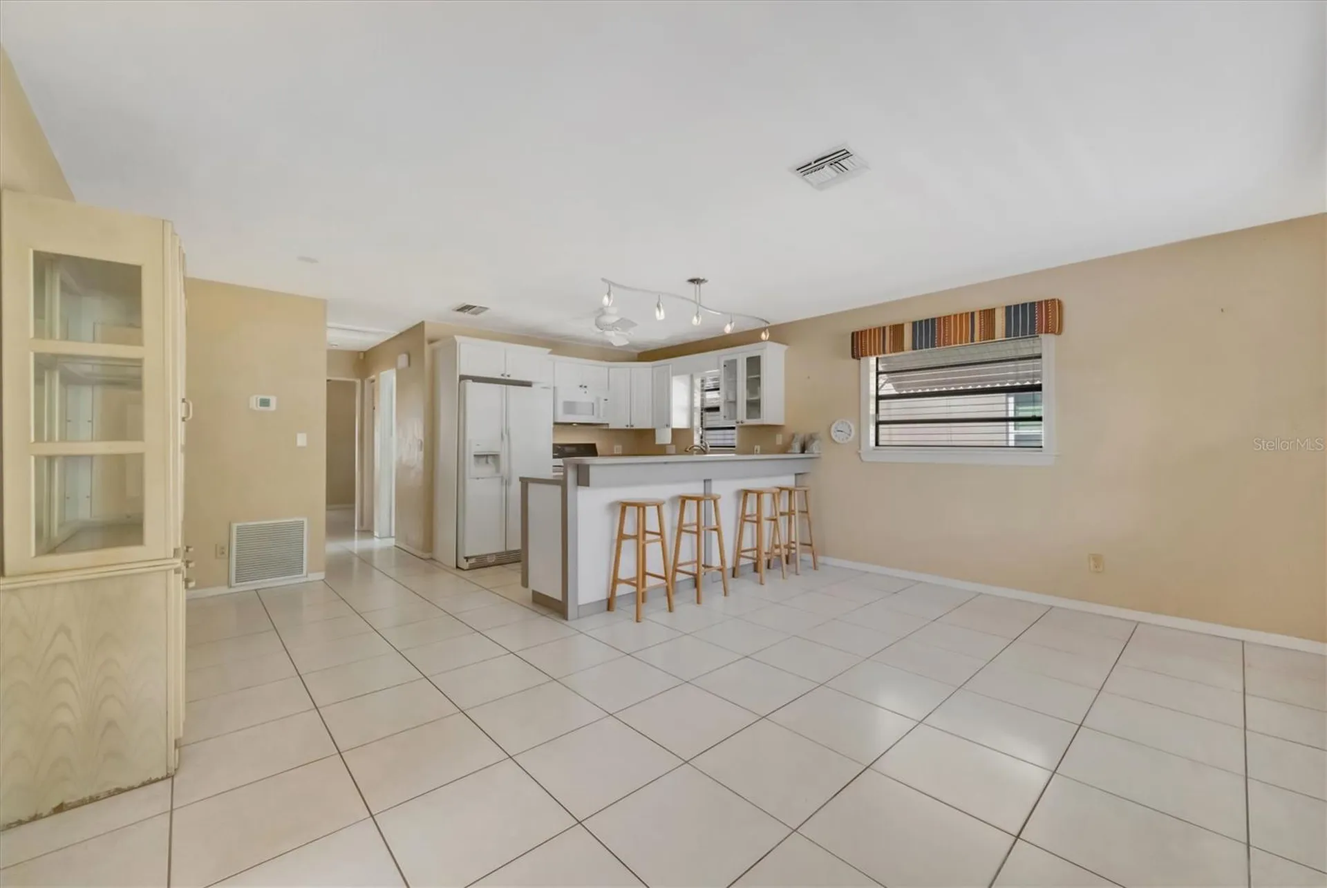 5630 13th Avenue N St Petersburg FL 33710