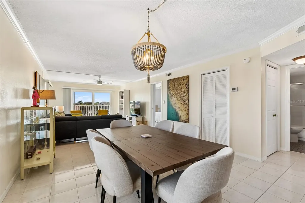 719 Pinellas Bayway S St Petersburg FL 33715