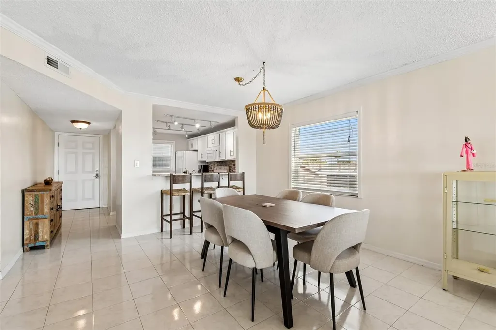 719 Pinellas Bayway S St Petersburg FL 33715