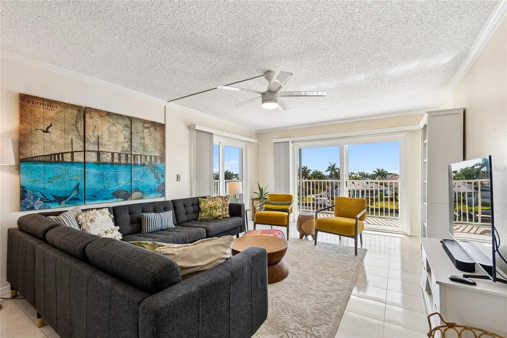 719 Pinellas Bayway S St Petersburg FL 33715