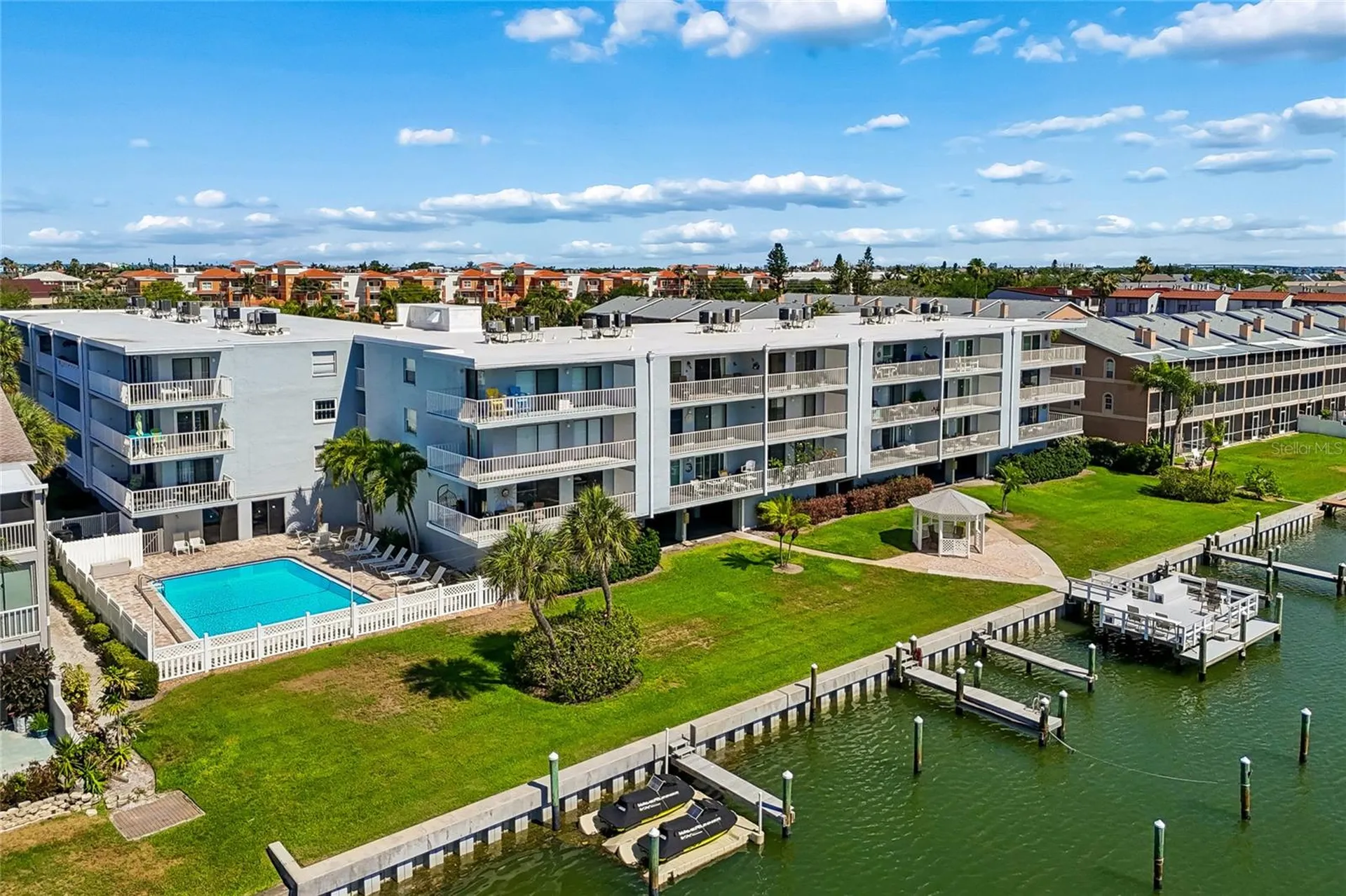 719 Pinellas Bayway S St Petersburg FL 33715