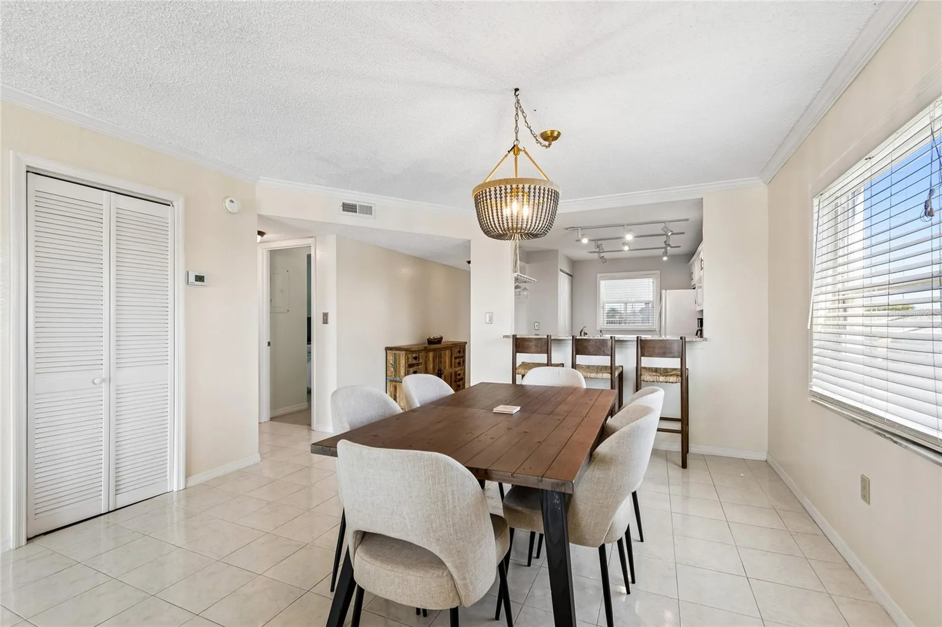 719 Pinellas Bayway S St Petersburg FL 33715