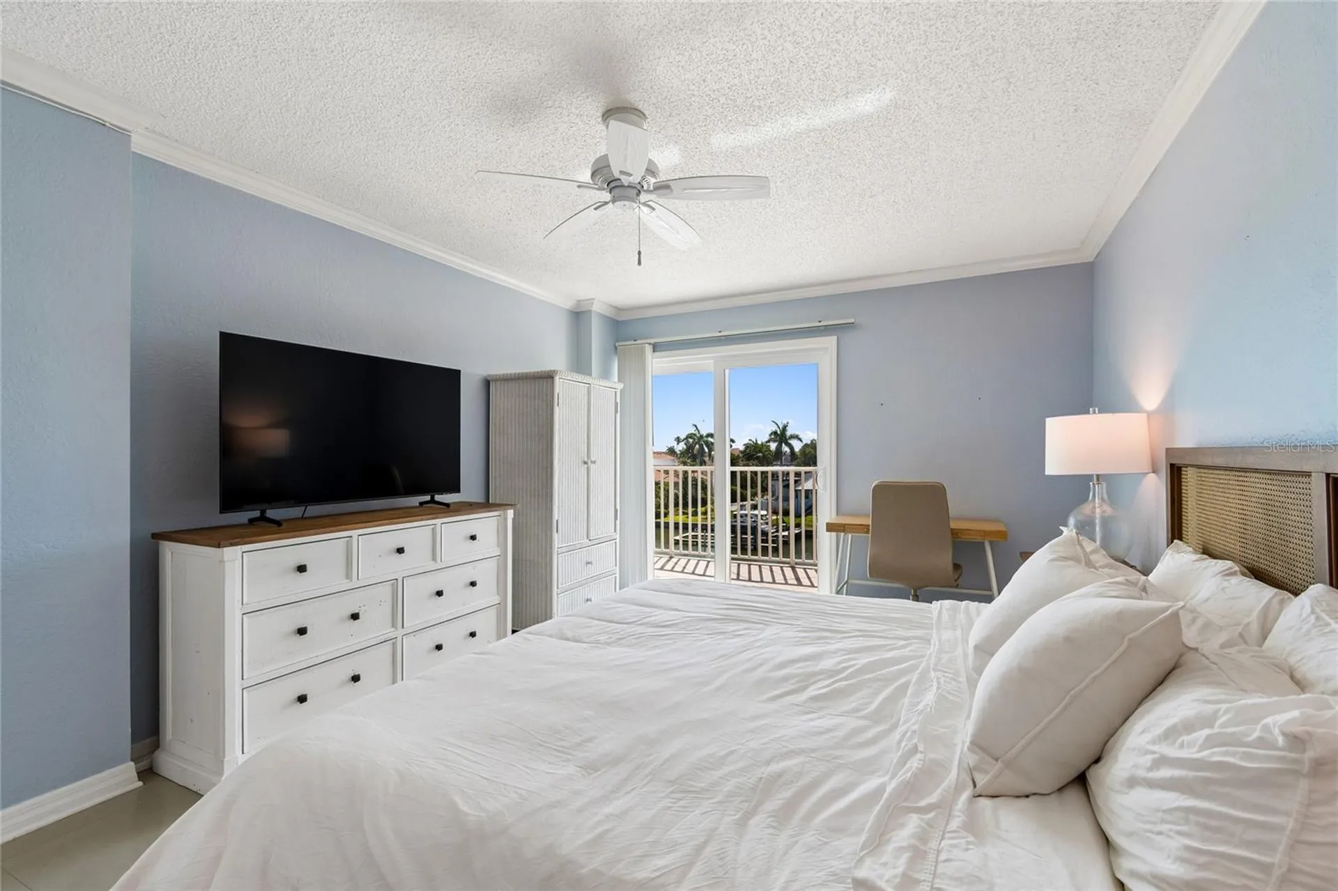 719 Pinellas Bayway S St Petersburg FL 33715