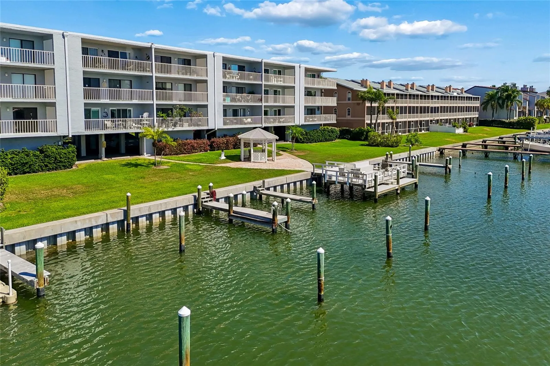 719 Pinellas Bayway S St Petersburg FL 33715