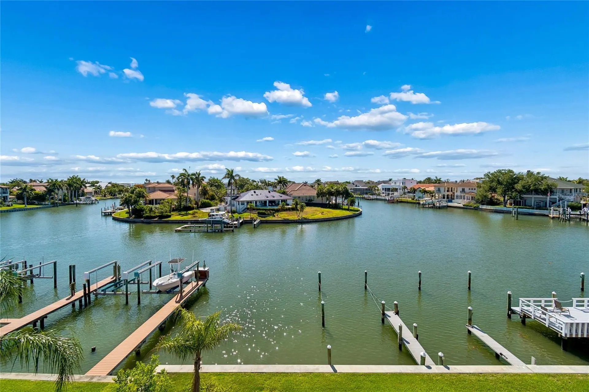 719 Pinellas Bayway S St Petersburg FL 33715