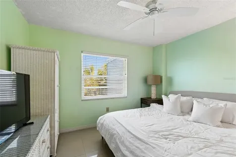 719 Pinellas Bayway S St Petersburg FL 33715