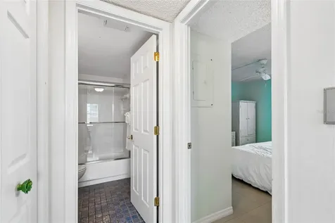 719 Pinellas Bayway S St Petersburg FL 33715