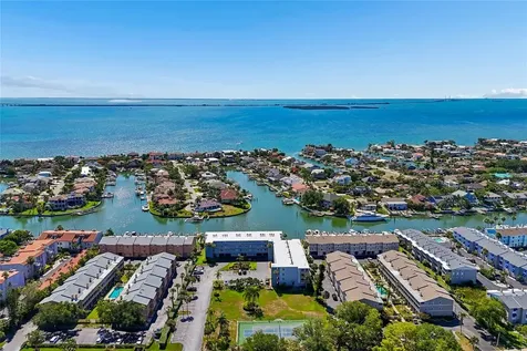 719 Pinellas Bayway S St Petersburg FL 33715