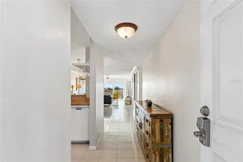 719 Pinellas Bayway S St Petersburg FL 33715
