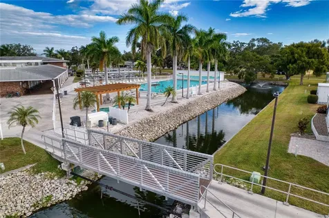 3227 Bayberry Terrace Sarasota FL 34237