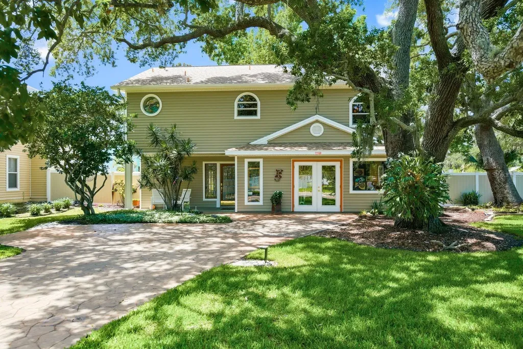 755 San Christopher Drive Dunedin FL 34698
