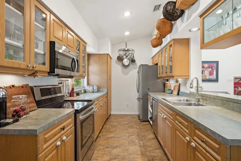 755 San Christopher Drive Dunedin FL 34698