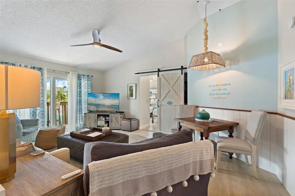 2517 Avenue C Bradenton Beach FL 34217