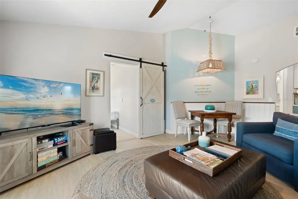 2517 Avenue C Bradenton Beach FL 34217