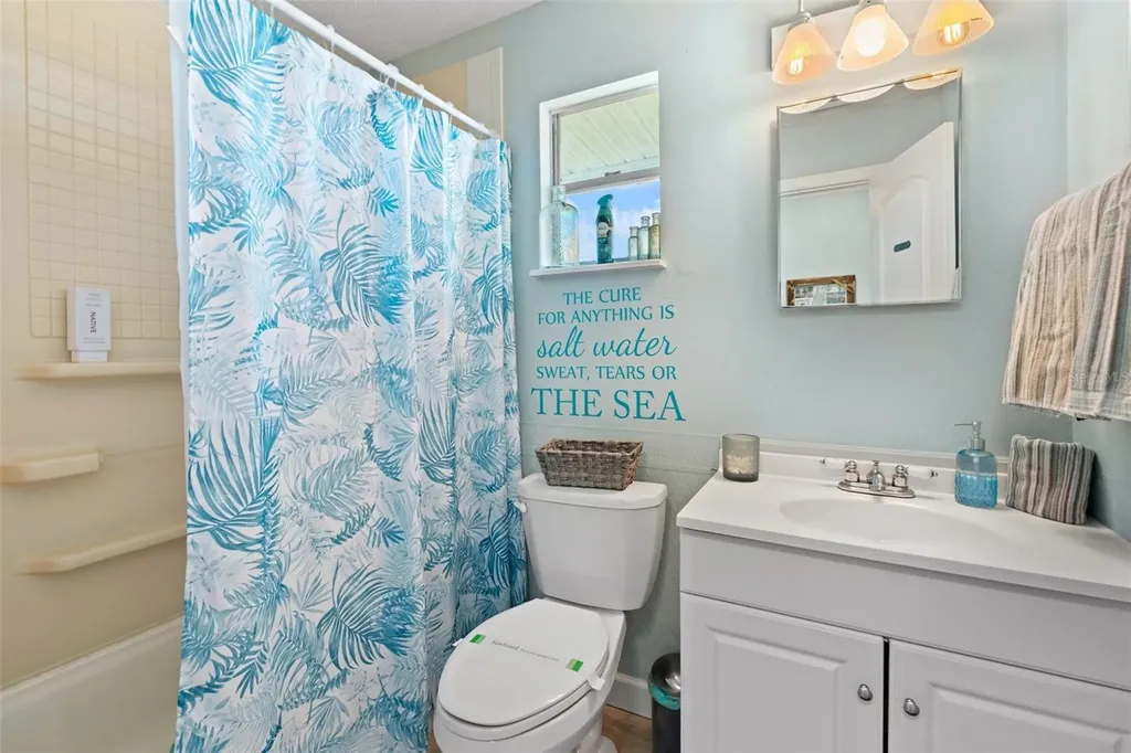 2517 Avenue C Bradenton Beach FL 34217