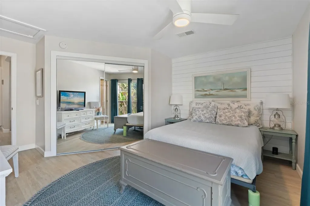 2517 Avenue C Bradenton Beach FL 34217