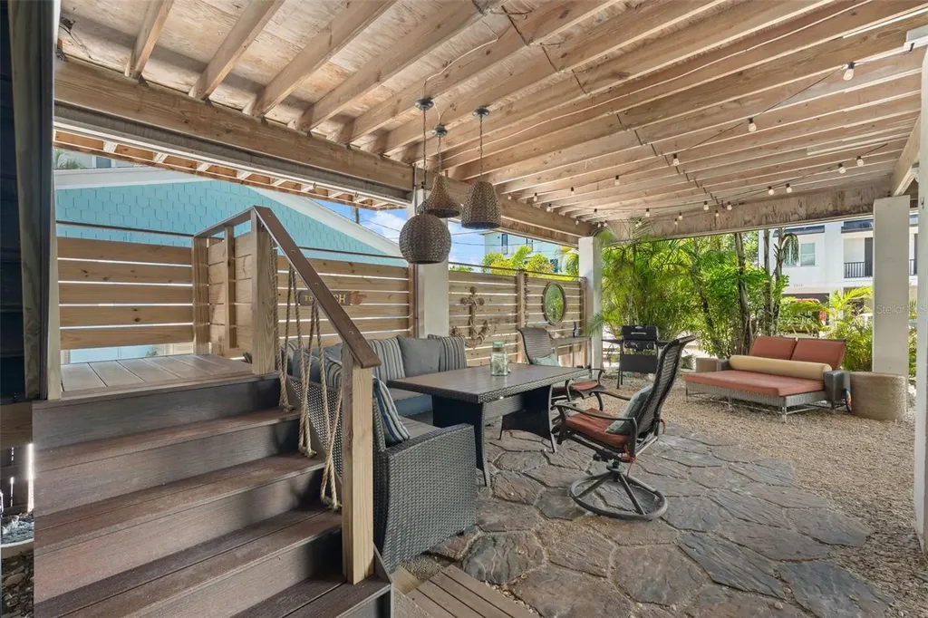 2517 Avenue C Bradenton Beach FL 34217
