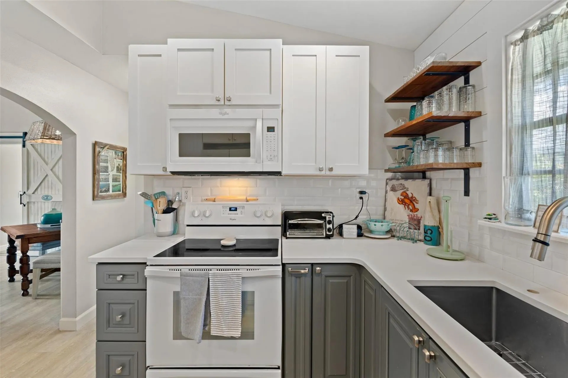 2517 Avenue C Bradenton Beach FL 34217