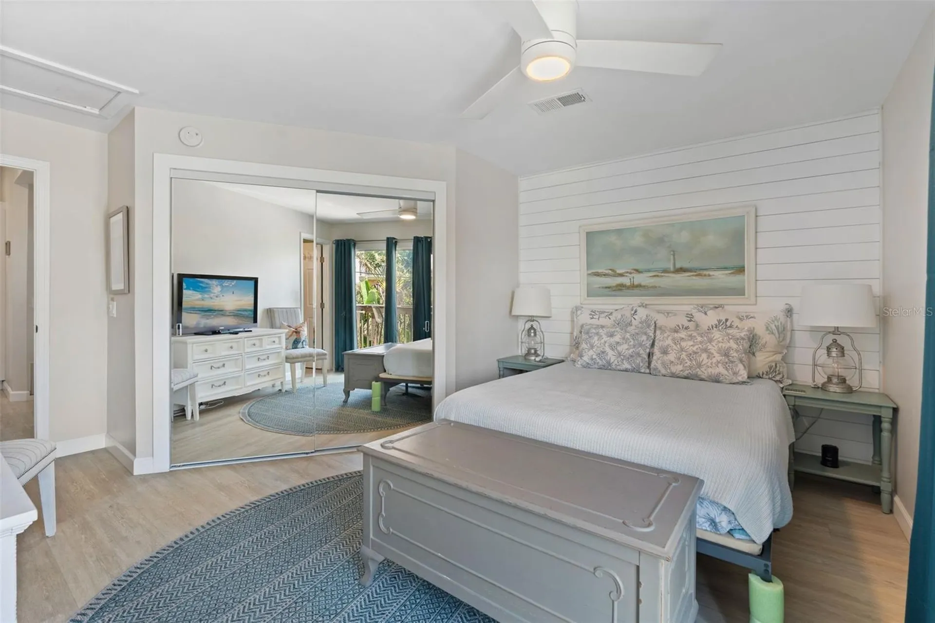 2517 Avenue C Bradenton Beach FL 34217