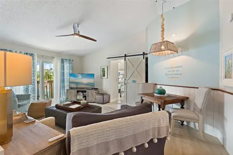 2517 Avenue C Bradenton Beach FL 34217