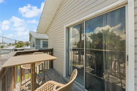 2517 Avenue C Bradenton Beach FL 34217