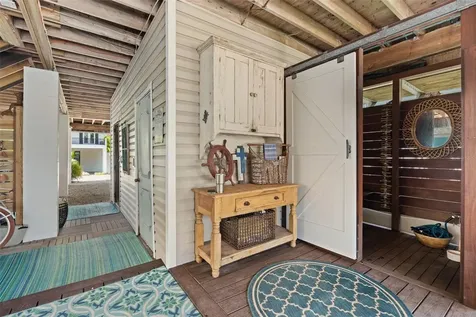 2517 Avenue C Bradenton Beach FL 34217