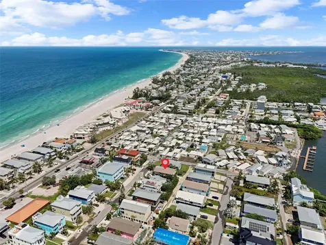 2517 Avenue C Bradenton Beach FL 34217