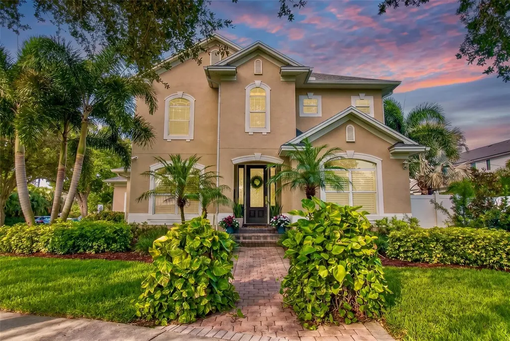 1298 Seville Lane NE St Petersburg FL 33704
