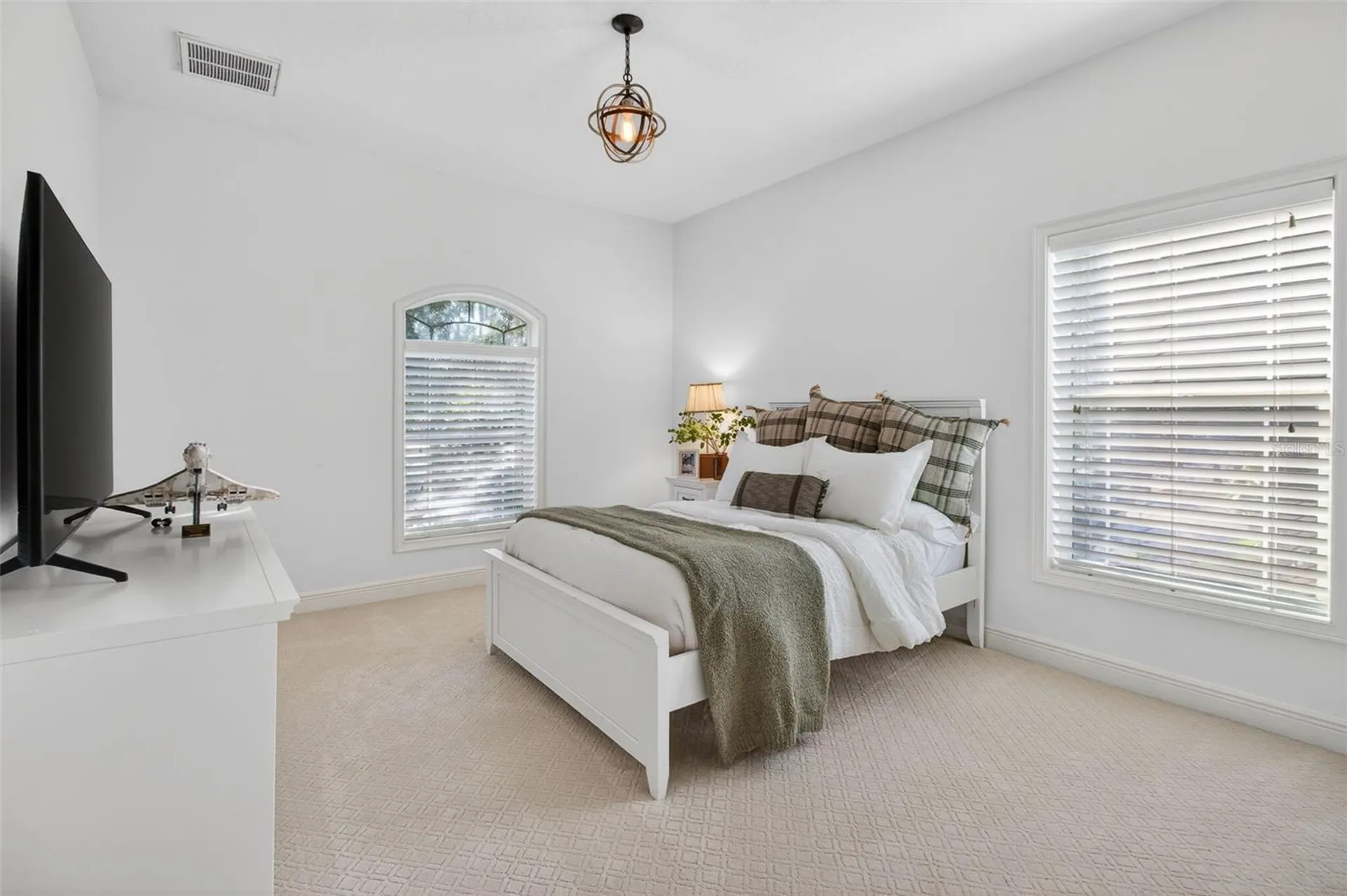 1298 Seville Lane NE St Petersburg FL 33704