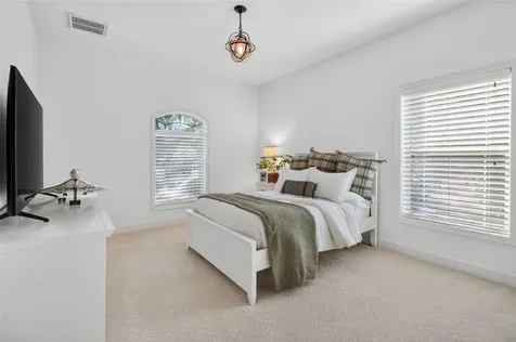 1298 Seville Lane NE St Petersburg FL 33704