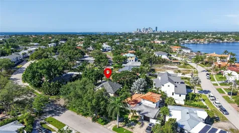 1298 Seville Lane NE St Petersburg FL 33704