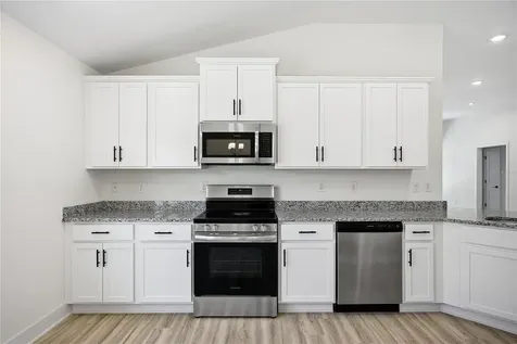 2590 SW 250th Terrace Newberry FL 32669