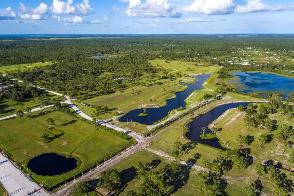 71 Cedar Circle E Lake Wales FL 33898