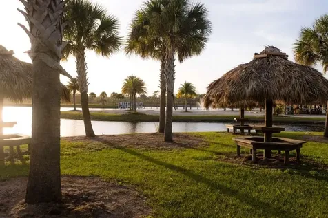 71 Cedar Circle E Lake Wales FL 33898