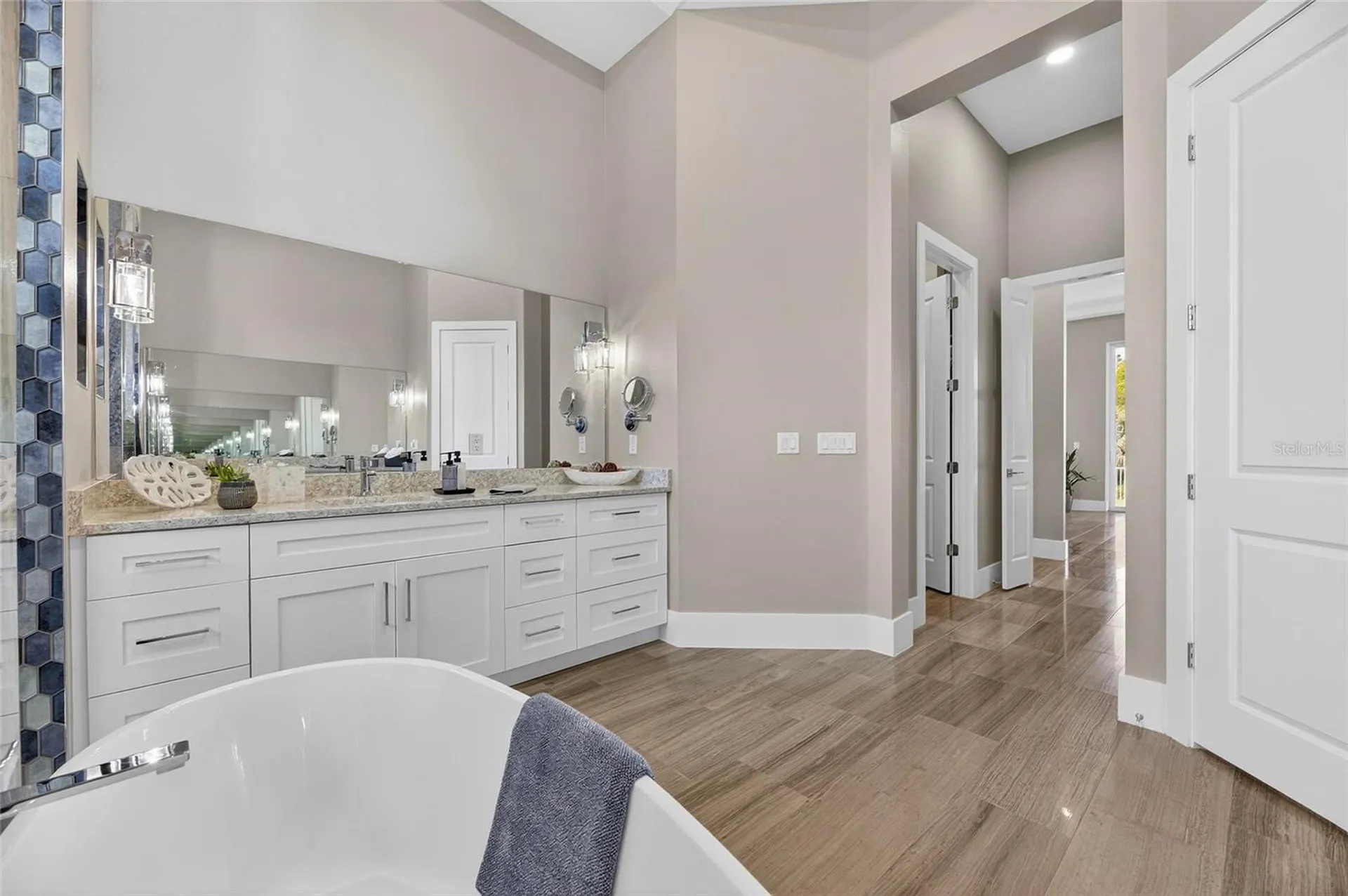 638 Manns Harbor Drive Apollo Beach FL 33572
