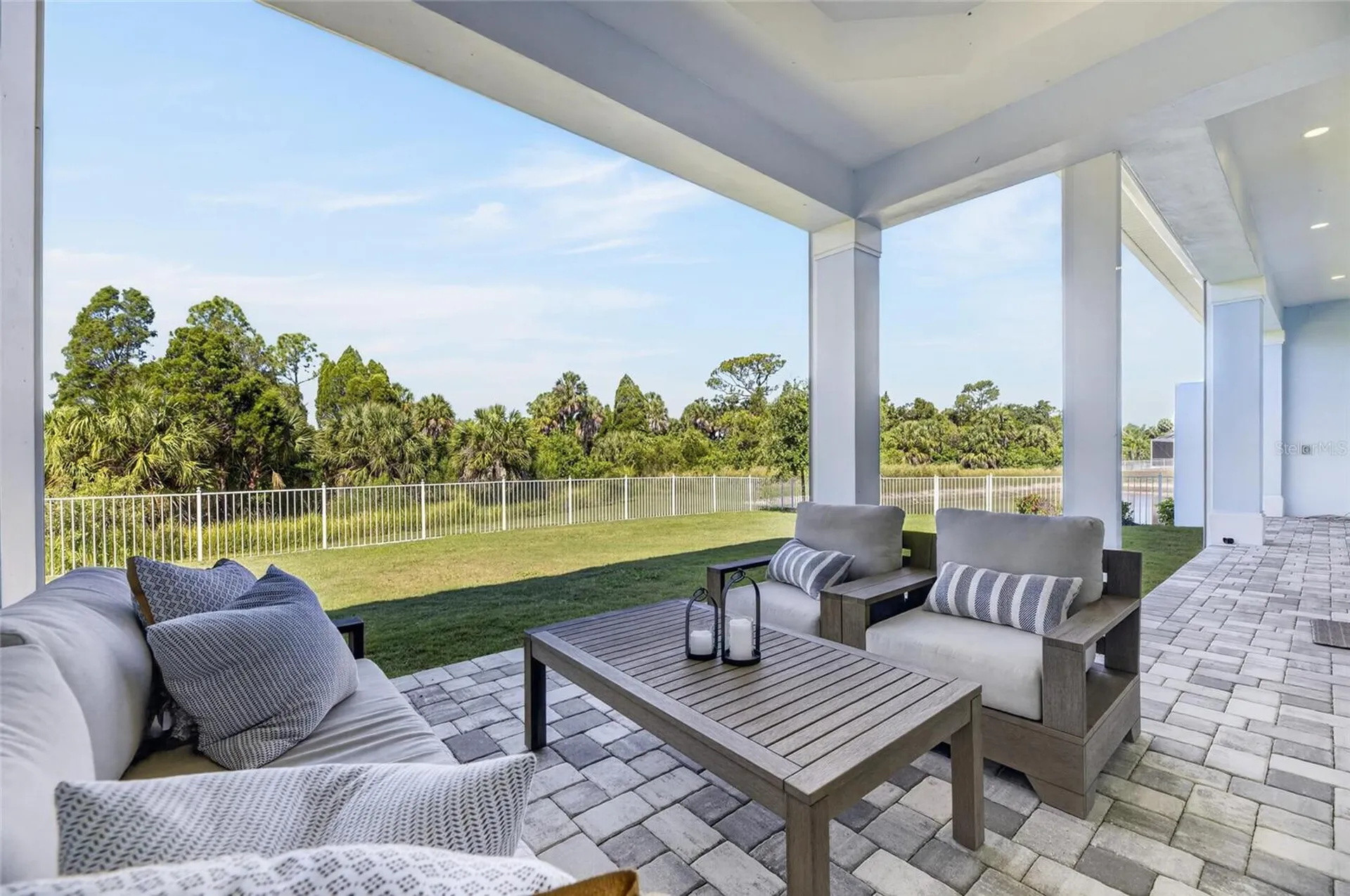 638 Manns Harbor Drive Apollo Beach FL 33572