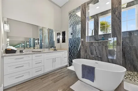 638 Manns Harbor Drive Apollo Beach FL 33572