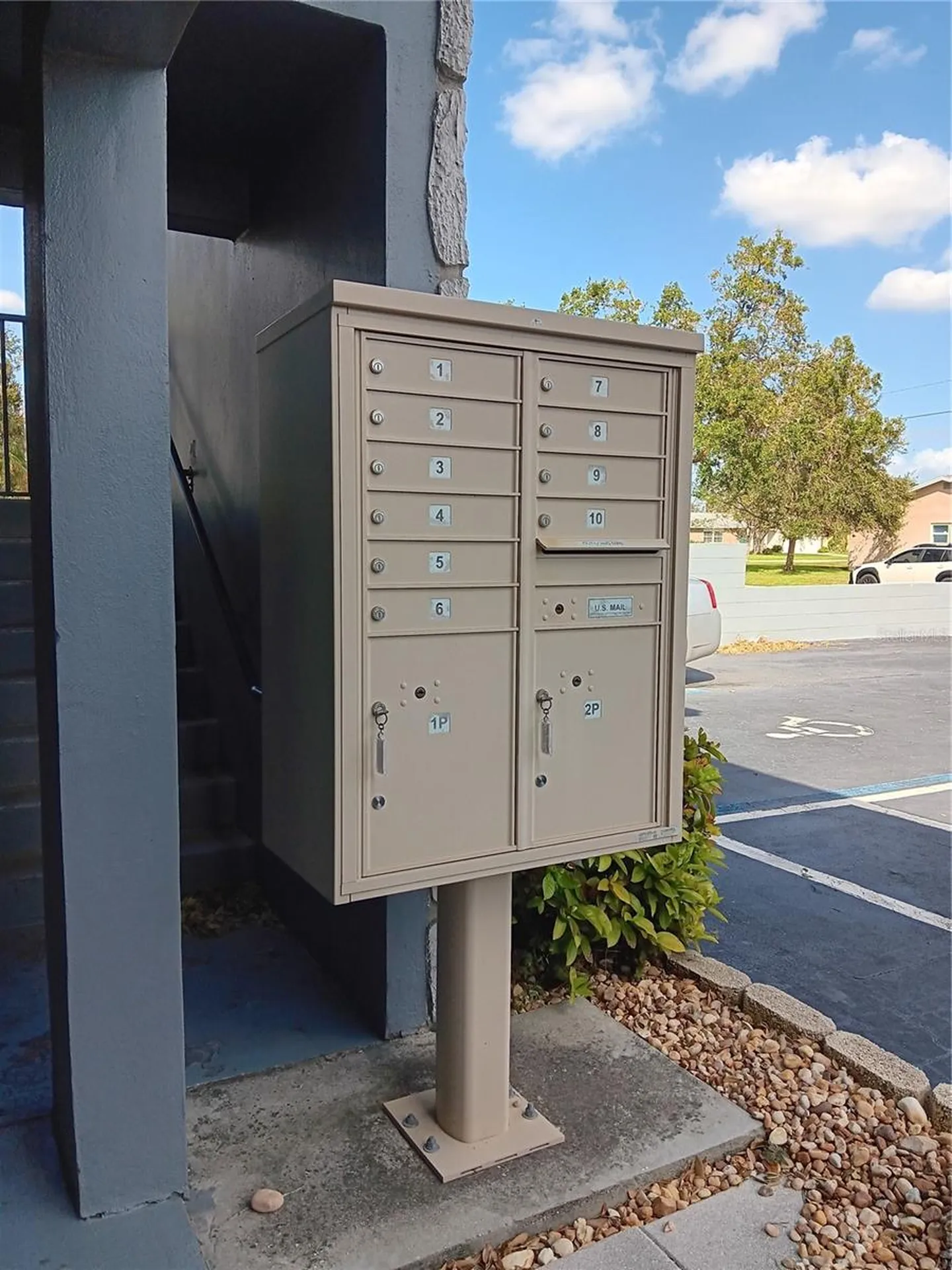 1240 70th Street N St Petersburg FL 33710