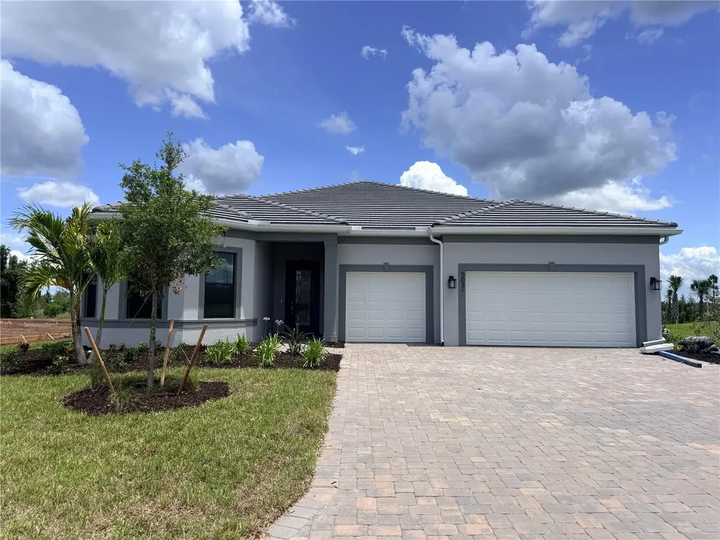 5031 Golden Shore Court Lakewood Ranch FL 34211