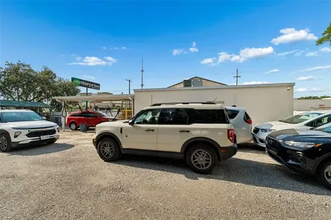 4901 E Busch Boulevard Tampa FL 33617