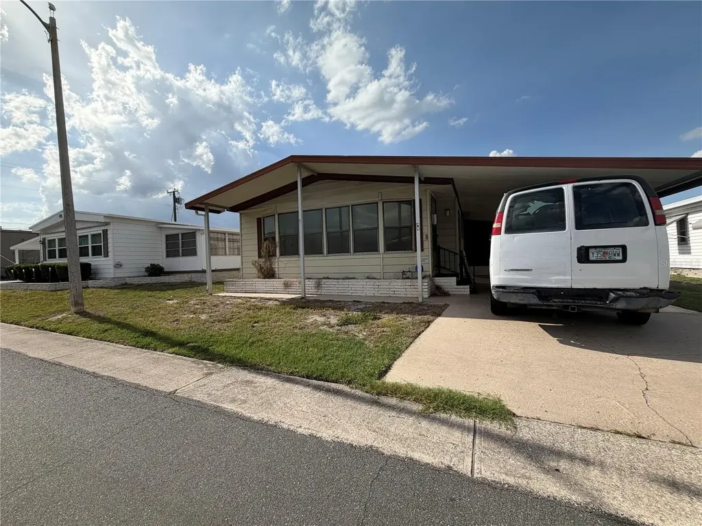 1007 Cassandra Lane Lakeland FL 33809