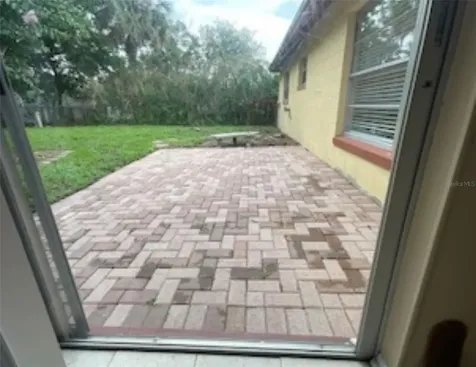 208 Shady Hollow Casselberry FL 32707