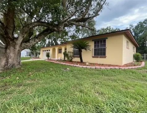 208 Shady Hollow Casselberry FL 32707