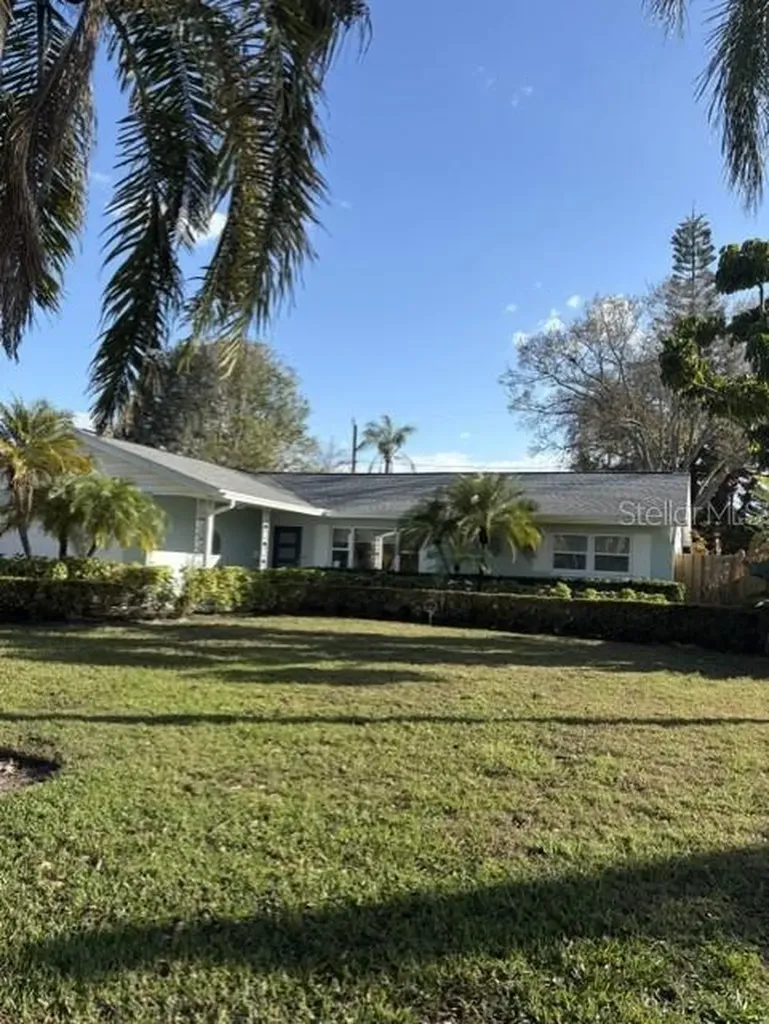 3942 11th Avenue N St Petersburg FL 33713