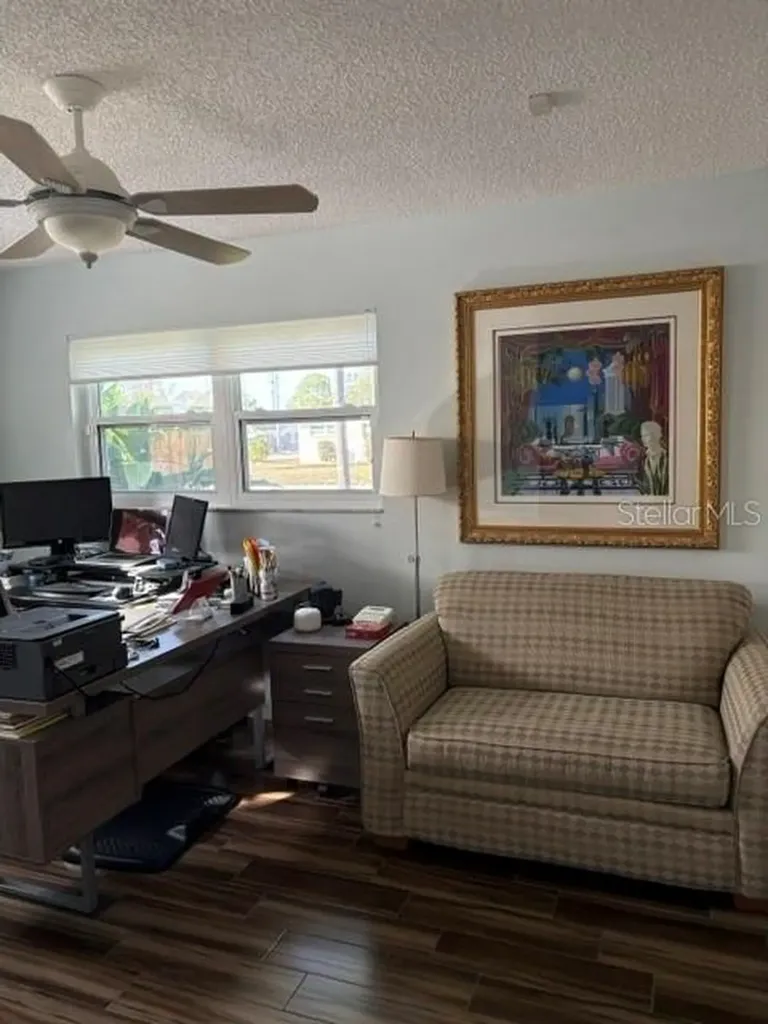 3942 11th Avenue N St Petersburg FL 33713