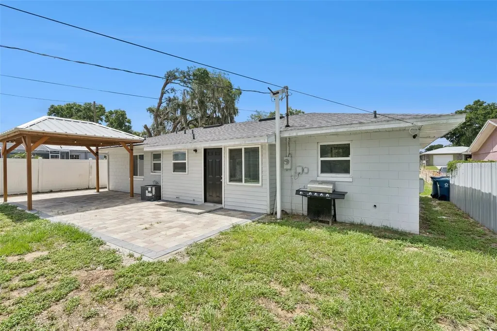 210 E Palm Street Davenport FL 33837