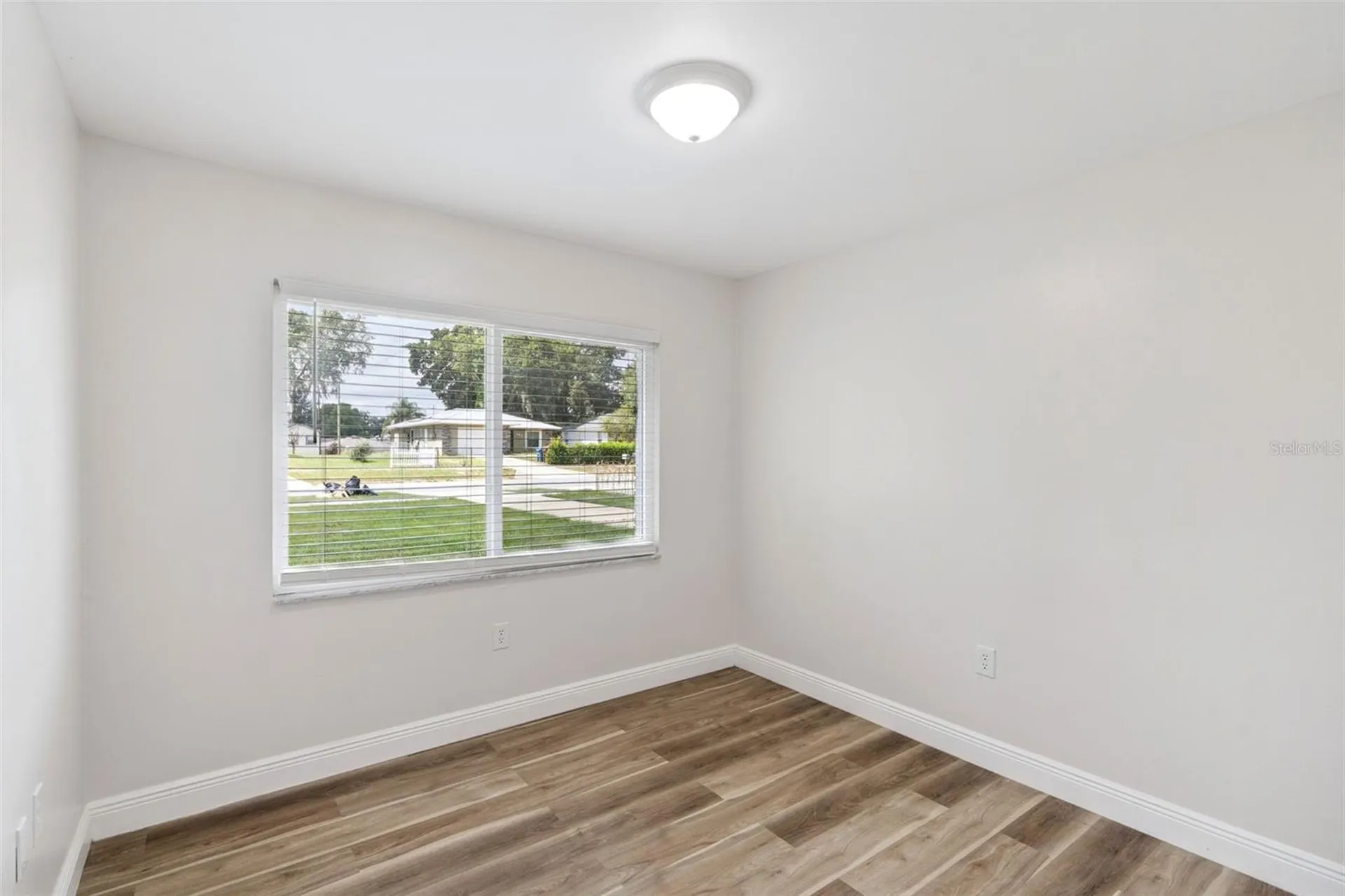 210 E Palm Street Davenport FL 33837