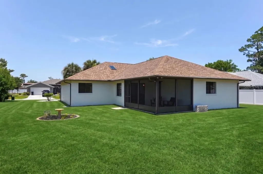 17 Fenwick Lane Palm Coast FL 32137