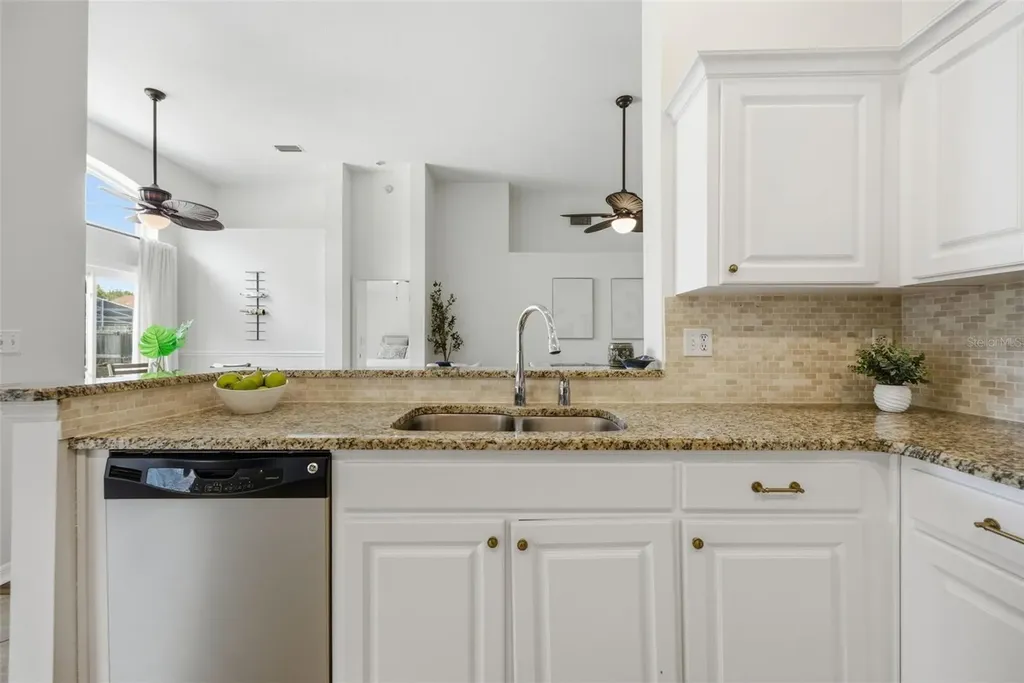 12327 Glenfield Avenue Tampa FL 33626